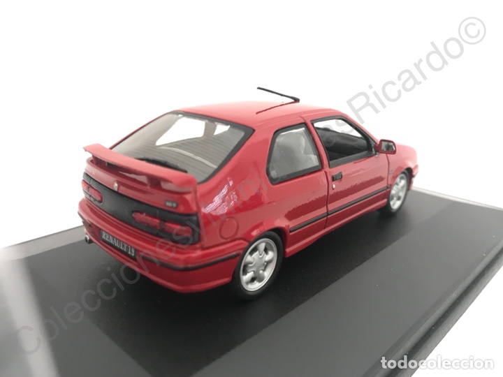 Coche Clasico Renault 19 16s Rojo 1992 Escala Sold Through Direct Sale