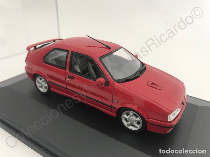 Coche Clasico Renault 19 16s Rojo 1992 Escala Sold Through Direct Sale