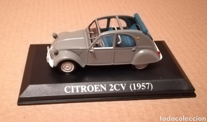 Coches a escala: Coche Citro&euml;n 2Cv descapotable