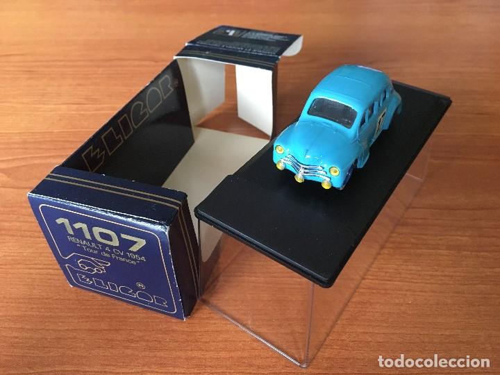 Voitures &agrave; l'&eacute;chelle: RENAULT 4CV 1954 TOUR DE FRANCE ELIGOR 1107 1:43 NUEVO EN CAJA METACRILATO