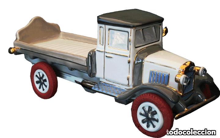 Voitures &agrave; l'&eacute;chelle: CAMION VOLVO de porcelana