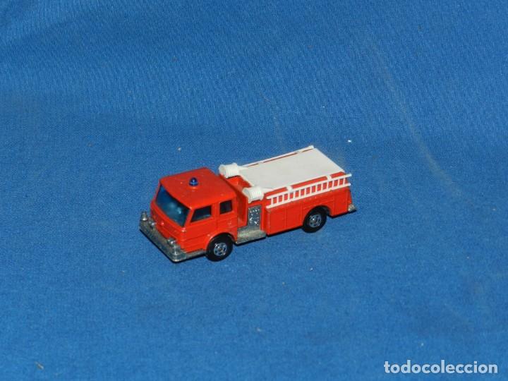 Voitures &agrave; l'&eacute;chelle: (A45) CAMION DE BOMBEROS LESNEY NUM 29 FIRE PUMPER TRUCK , POCAS SE&Ntilde;ALES DE USO