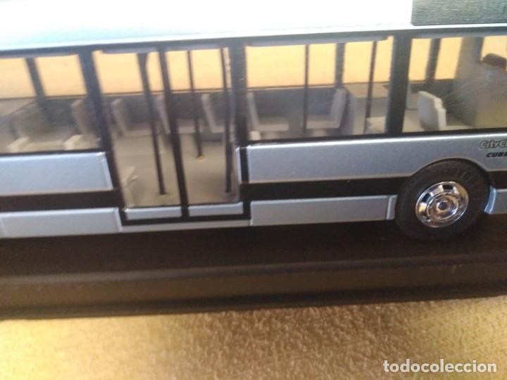 Coches a escala: Autob&uacute;s Iveco - Foto 4