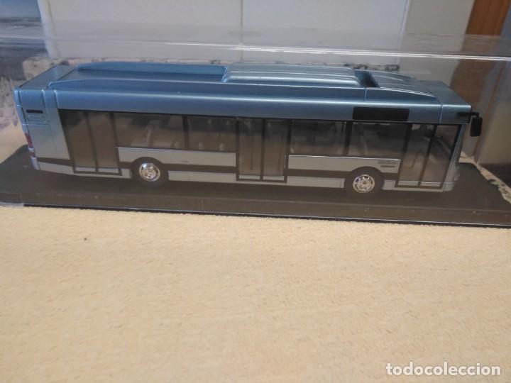 Coches a escala: Autob&uacute;s Iveco - Foto 7