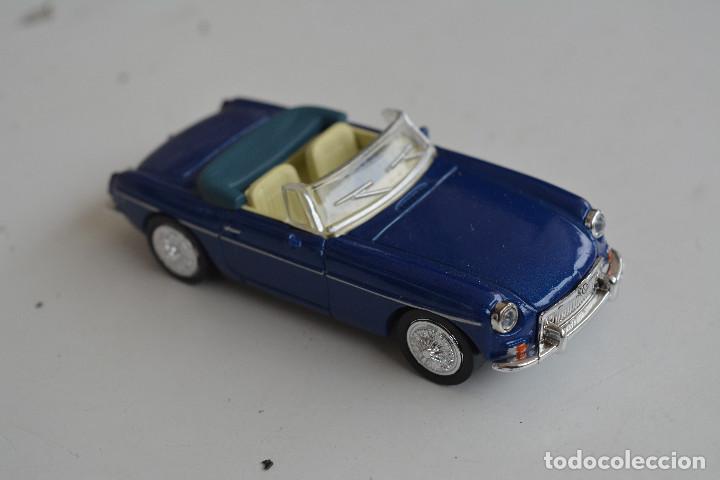 Model Cars: COCHE A ESCALA 1/43 DE LA COLLECTION CITYCRUISER.MGB 1967