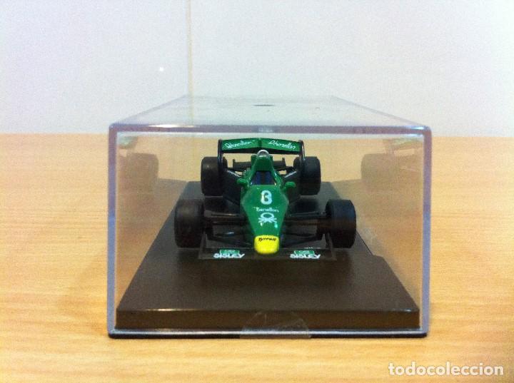 Voitures &agrave; l'&eacute;chelle: F1 GRAND PRIX F&Oacute;RMULA 1 - TYRRELL 012 (1983) - MICHELE ALBORETO. IXO RBA, 1/43