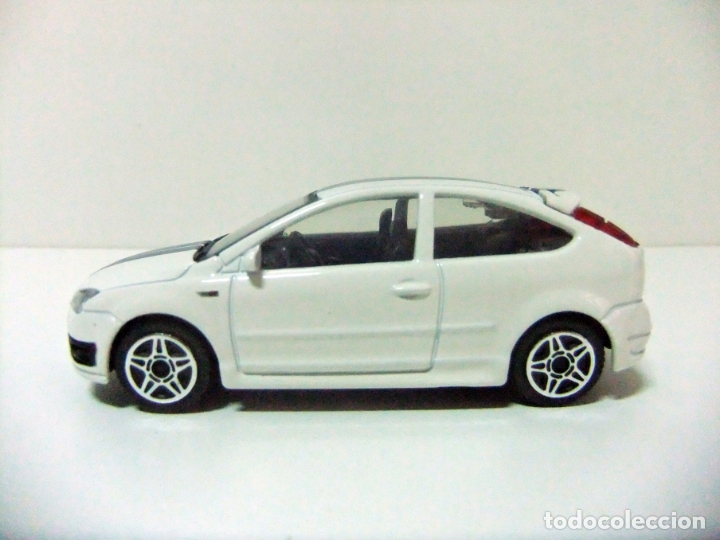 1/43 Burago Ford Focus St Ref.11423