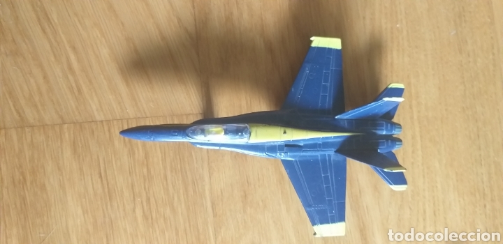 Coches a escala: Avi&oacute;n de guerra militar