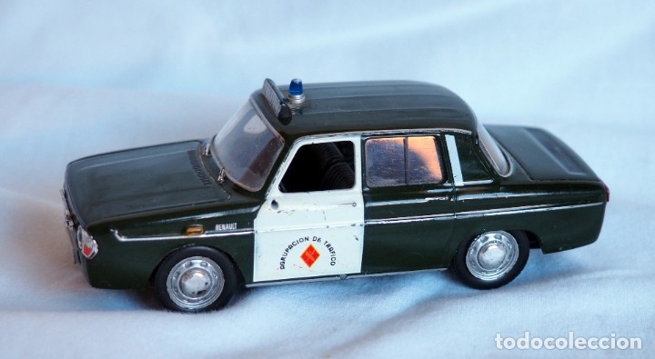Auto in scala: COCHE RENAULT AGRUPACI&Oacute;N DE TRAFICO. ESCALA 1/43