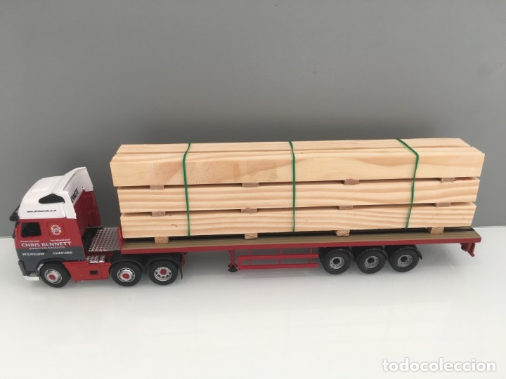 Auto in scala: CARGA DE MADERA PARA CAMIONES A ESCALA