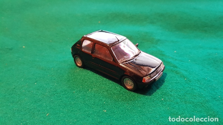 Coches a escala: 205 GTI 1.6 (ESC: 1/43)