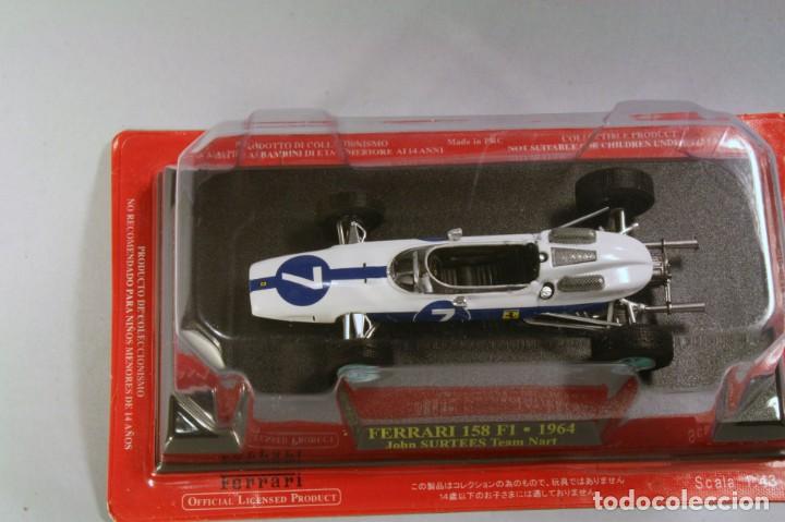 Auto in scala: IXO ALTAYA. Escala 1/43. Ferrari 158 F1 1964 #7 John Surtees Team Nart. Con fasc&iacute;culo 22. En blister
