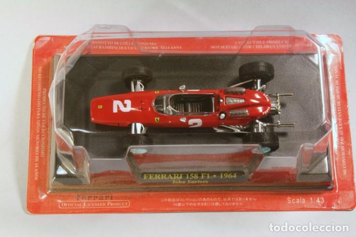 Auto in scala: IXO ALTAYA. Escala 1/43. Ferrari 158 F1 1964 #2 John Surtees GP Monza  Con fasc&iacute;culo 9. En blister
