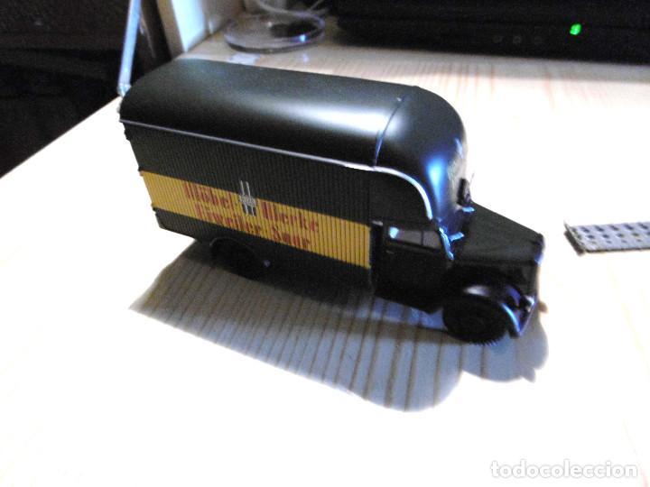 Auto in scala: CAMION ESCALA 1/43 De metal