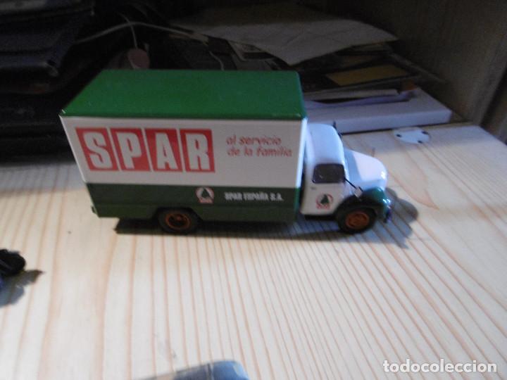 Auto in scala: CAMION ESCALA 1/43 DE METAL