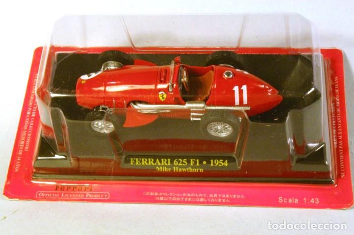 Auto in scala: IXO ALTAYA Esc 1/43 Ferrari 625 F1 . 1954 #11 Mike Hawthorn Con fasciculo 57