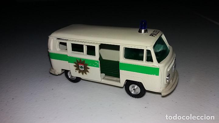 Gama Mini Furgoneta 1 42 Vw Polizei Sold Through Direct Sale 199672397