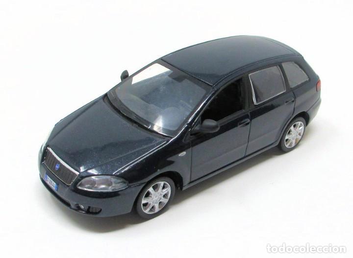 Coches a escala: Fiat Croma Familiar de Norev.