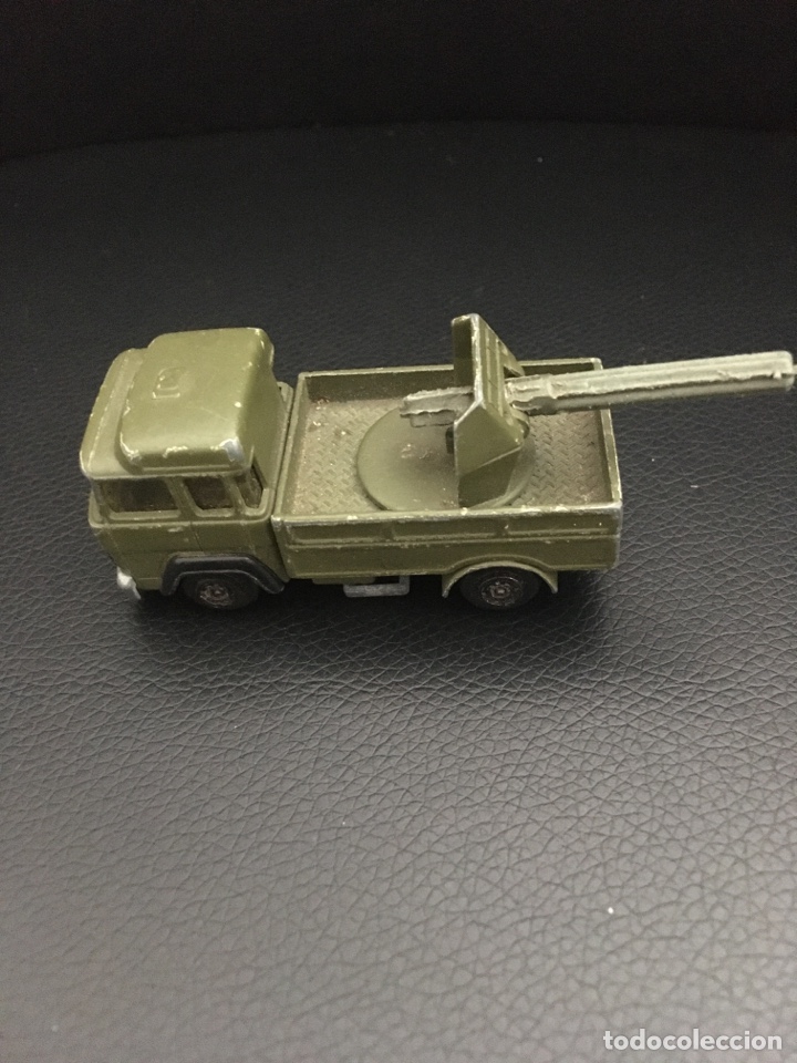 Coches a escala: CAMI&Oacute;N EJ&Eacute;RCITO MAGIRUS GUISVAL