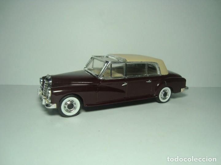 Voitures &agrave; l'&eacute;chelle: MERCEDES BENZ 300 D ADENAUER DE LA MARCA RIO 1,43