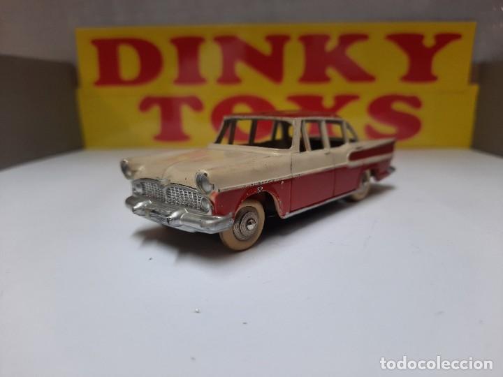 Auto in scala: DINKY TOYS ORIGINAL SIMCA CHAMBORD