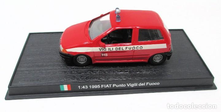 Voitures &agrave; l'&eacute;chelle: Coche de Bomberos de DelPrado Colecci&oacute;n - Fiat Punto Vigili del Fuoco de 1995 - Esc. 1/43.