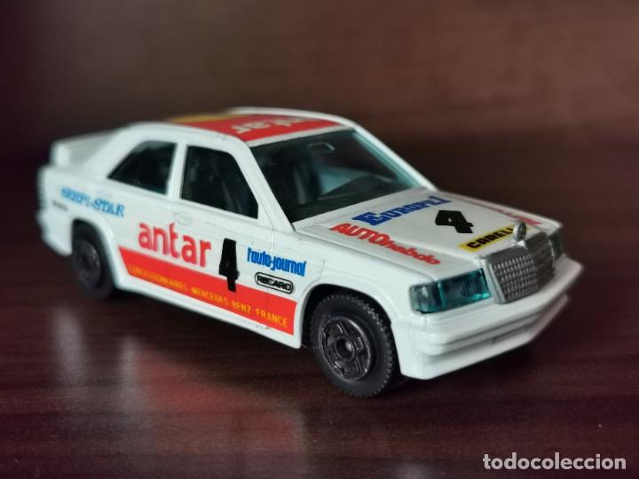 Coches a escala: Burago Mercedes 190 E &rdquo;Antar&rdquo;