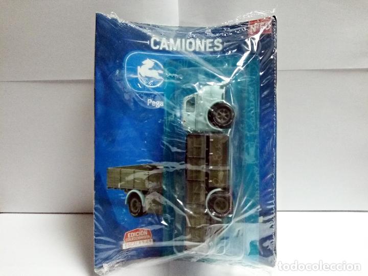 Voitures &agrave; l'&eacute;chelle: CAMI&Oacute;N PEGASO Z-1601 EL&Eacute;CTRICO 1952 - SALVAT 1:43 CON RUEDAS FIRESTONE HISPANIA MATR&Iacute;CULA BARCELONA