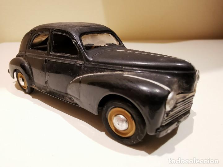Maquette Peugeot 203 - échelle 1/43 - HELLER 80160