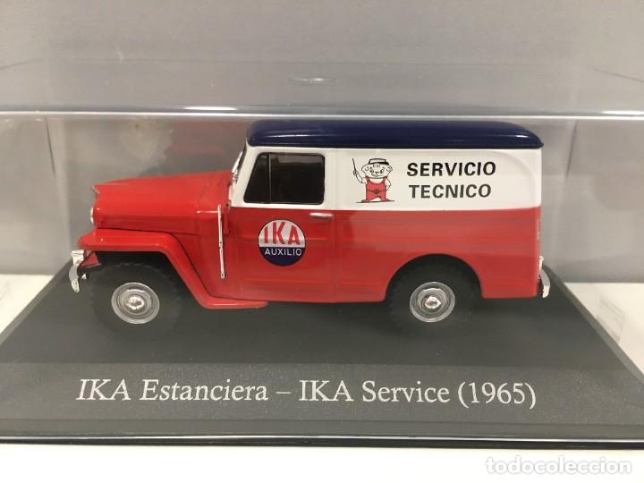 Coches a escala: FURGONETA IKA ESTANCIERA- IKA SERVICE 1965 CON URNA DE METACRILATO. ESCALA 1/43