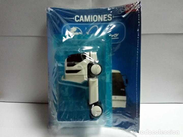 Model Cars: CAMI&Oacute;N PEGASO SOLO 500 1989 - SALVAT N&ordm; 60 ESCALA 1:43 TRACTORA PROTOTIPO F&Aacute;BRICA FUTURISTA PODADERA