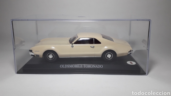 Auto in scala: OLDSMOBILE TORONADO 1/43 Colecci&oacute;n &rdquo;CAR COLLECTION&rdquo; DEL PRADO