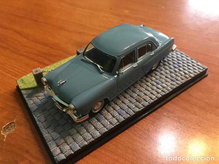 Voitures &agrave; l'&eacute;chelle: VOLGA M21 CON DIORAMA ALTAYA 1:43 NO TIENE PEANA Cristinomodels