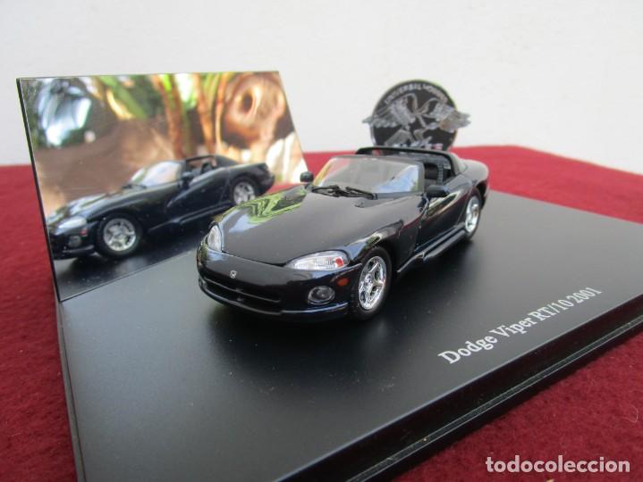 Model Cars: DODGE VIPER RT/10 2001 de UNIVERSAL HOBBIES Esc.1/43