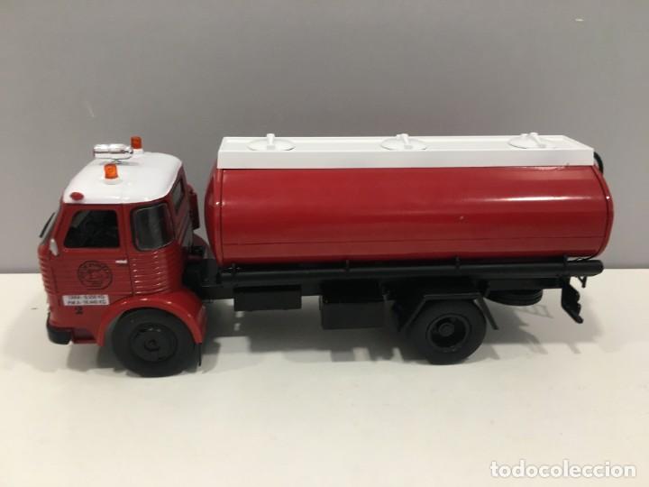 Voitures &agrave; l'&eacute;chelle: CAMI&Oacute;N DE BOMBEROS PEGASO COMET 1095 ESCALA 1/43