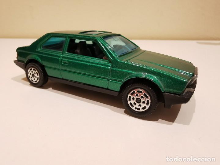 Coches a escala: Maserati Biturbo 1/43 HotWheels