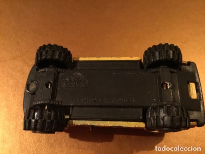 Coches a escala: Guisval ford explorer mickey - Foto 3