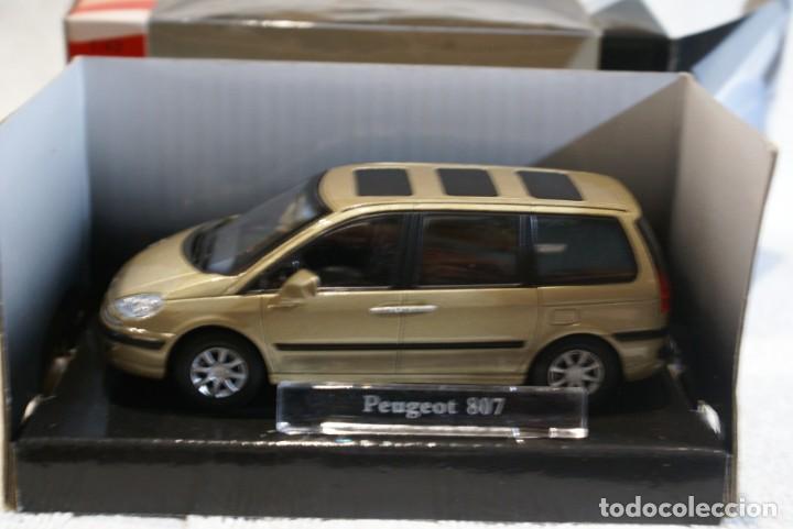 Coches a escala: COCHE PEUGEOT 807 - Foto 1
