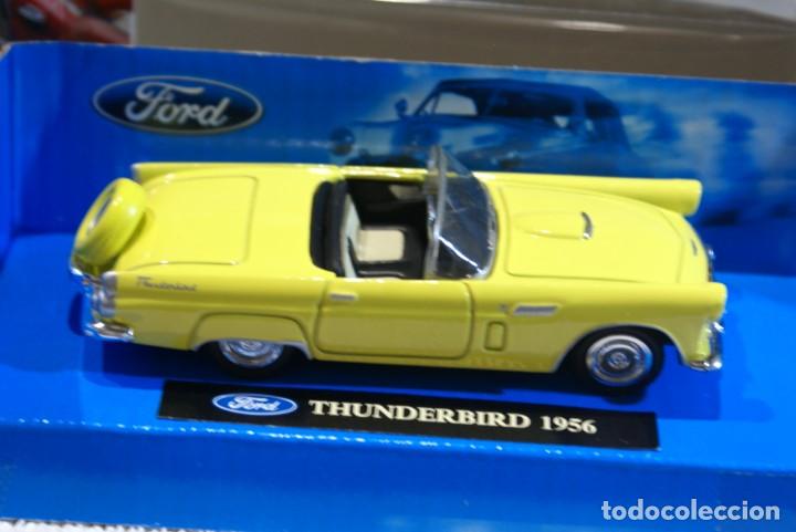 Coches a escala: COCHE FORD THUNDERBIRD 1956
