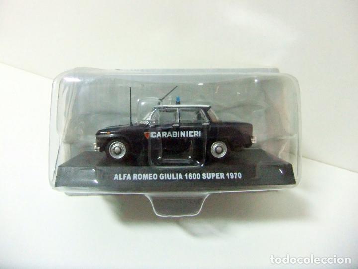 Auto in scala: ALFA ROMEO GIULIA 1600 SUPER 1970 CARABINIERI - DE AGOSTINI COCHE 1:43 - POLIC&Iacute;A ITALIA POLICE CAR