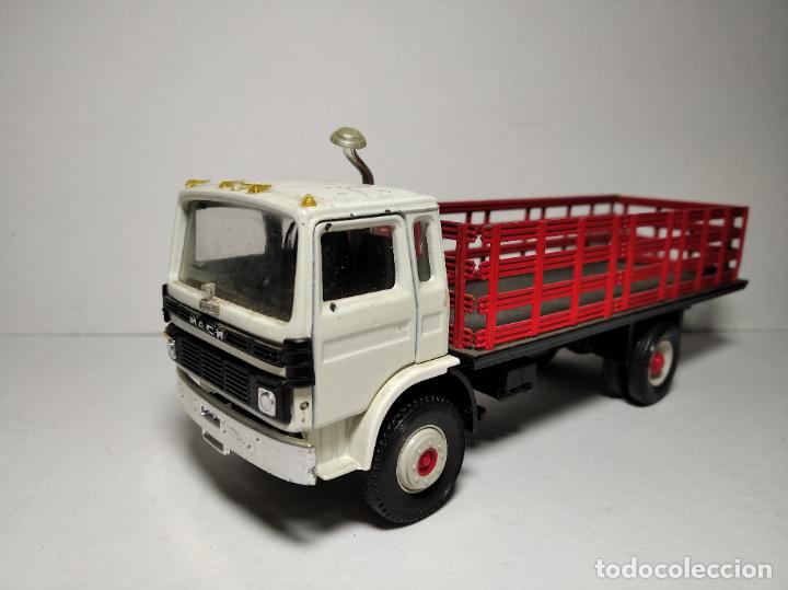 Voitures &agrave; l'&eacute;chelle: ANTIGUO CAMION MACK RENAULT DG 290 MARCA CEF REFLEX.ESCALA 1,43 METAL