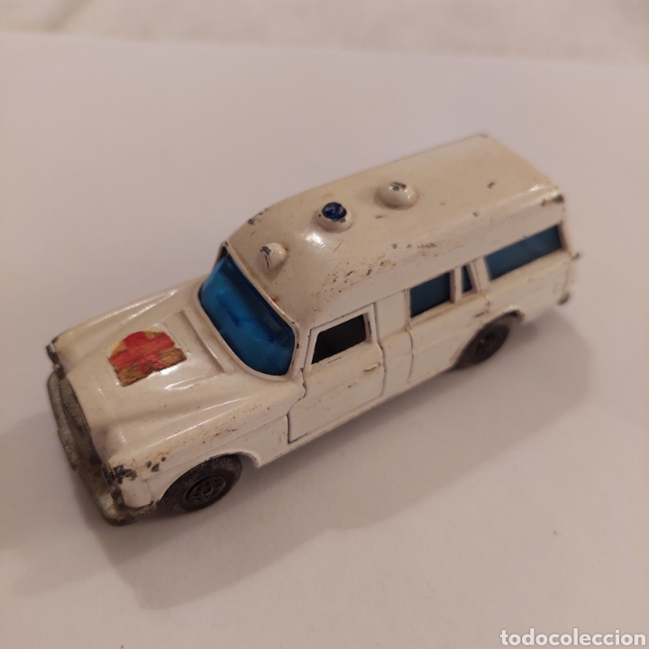 Auto in scala: MATCHBOX Speed Kings K-26 MERCEDES BENZ &rdquo;BINZ&rdquo; AMBULANCE - LESNEY