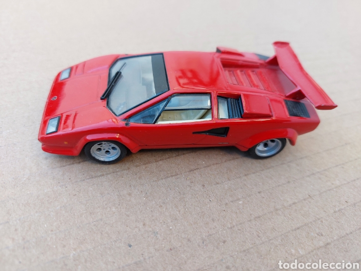 Voitures &agrave; l'&eacute;chelle: Lamborghini countach escala 1/43