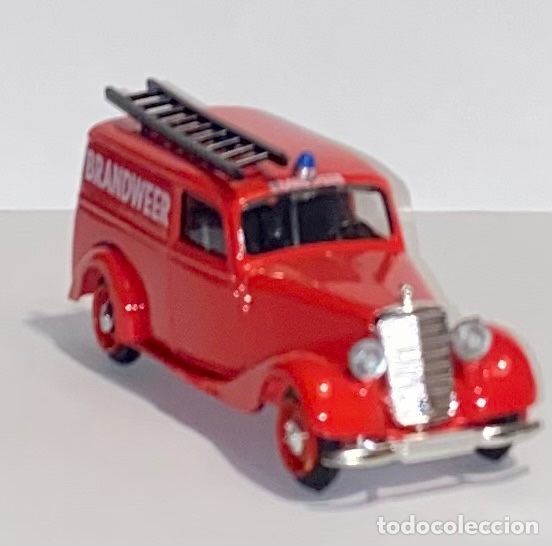 Model Cars: Vitesse Mercedes Benz 170 V Fabrique au Portugal