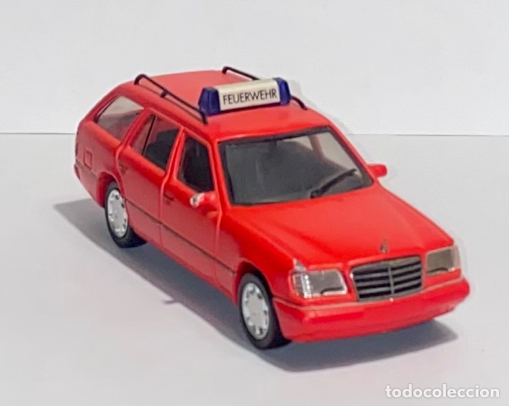 Coches a escala: Mercedes Benz E-320 Herpa Feuerwehr 1/43