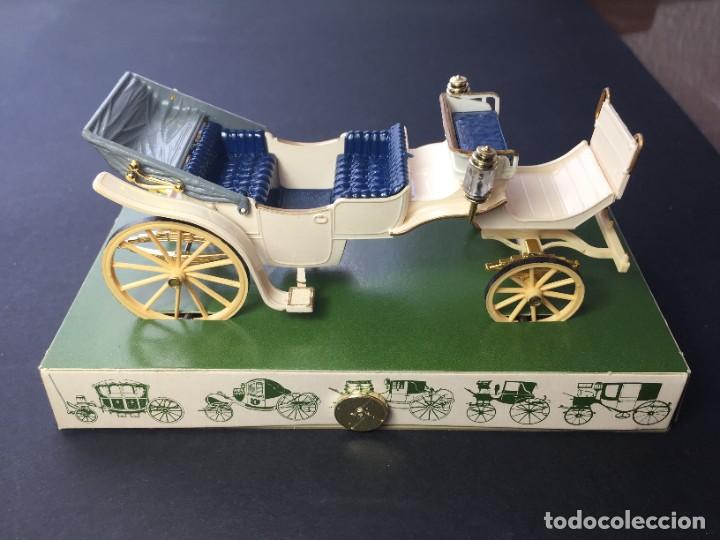 Coches a escala: CARRUAJE MARCA BRUMM TIPO SOCIABLE - Foto 3