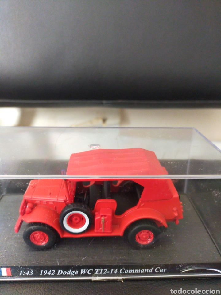Auto in scala: 1942 DODGE WC Y 12-14 COMMAND CAR 1/43 NUEVO CON CAJA Y BASE EXPOSITORA