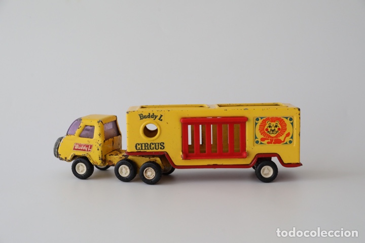 Auto in scala: Cami&oacute;n de circo de la marca japonesa Buddy L