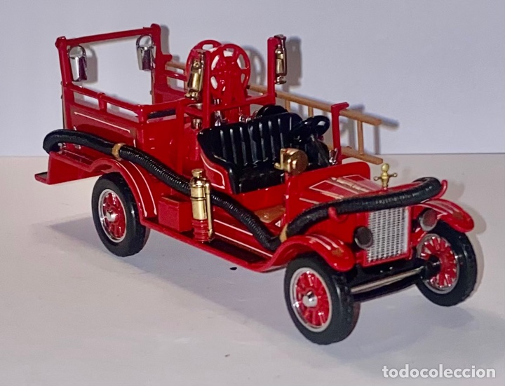 Coches a escala: Matchbox 1816 Model T Fire Engine YFE22