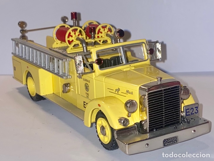 Carros em escala: Ashton Models USA Mack 1954 43G
